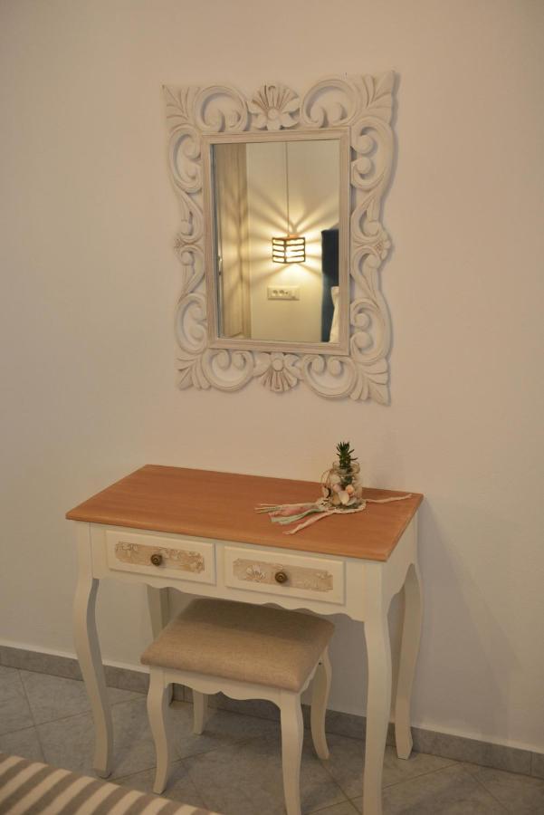 Delfinaki Boutique Apartments Lionas Beach ,Naxos Exterior foto